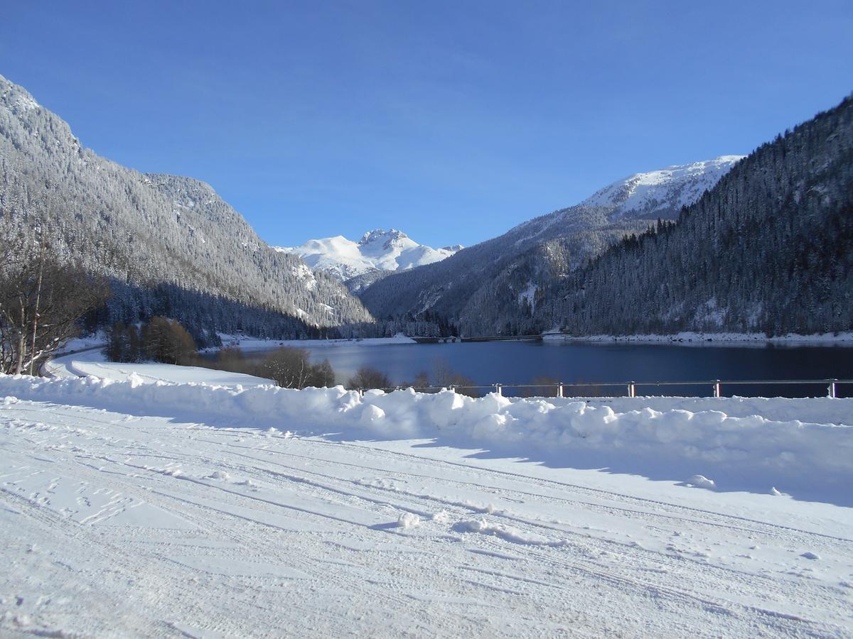 Hotel Seeblick Sufers Екстериор снимка